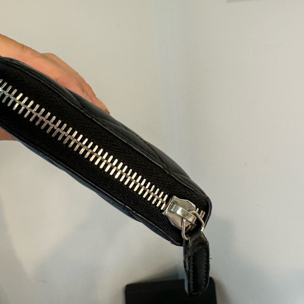 CHANEL Black Quilted Long Zippy Wallet - Picture 6 of 10